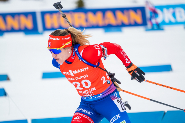 Hochfilzen: 32. Bátovskej v stíhačke nevyšla streľba, ale siedmy bežák je obrovským pozitívom